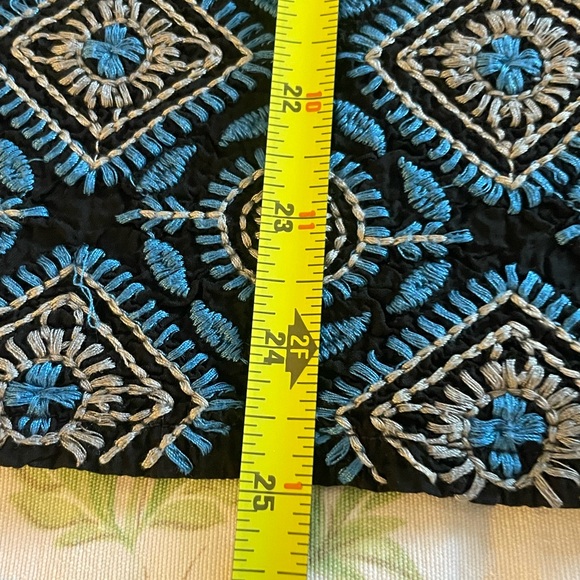 Johnny Was Zora Oversized Embroidered Blouse Black - Picture 14 of 15